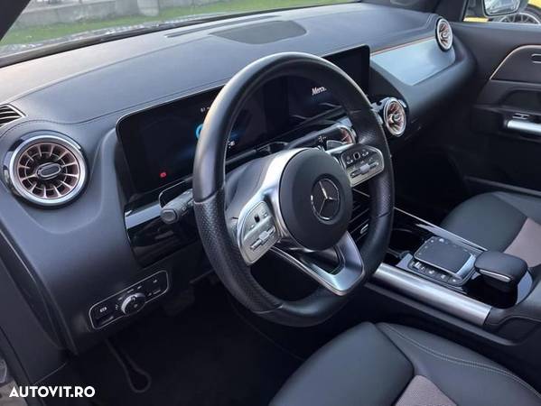 Mercedes-Benz EQA 300 4MATIC - 10