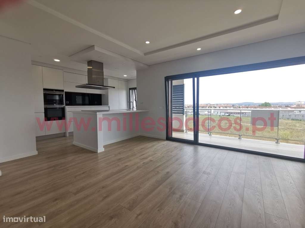 Duplex T4+1 com box 2 carros - Grande imagem: 4/49