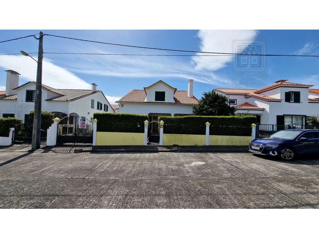 VENDA de MORADIA - VIVENDA T3+2 com Jardim e Garagem - Relva, Ponta... - Grande imagem: 4/60