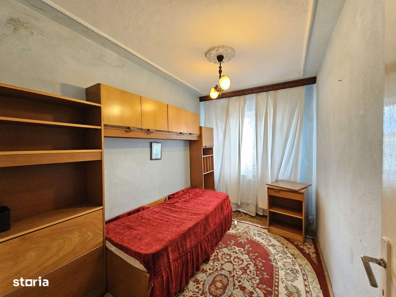 Apartament cu 3 camere, str. Aprodul Arbore , 54 500 euro - Imagine principală: 4/5