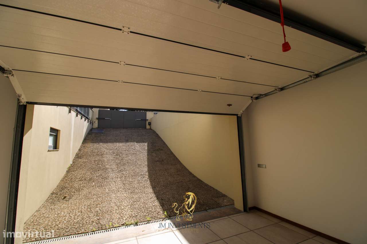 Moradia T5 Seminova-39