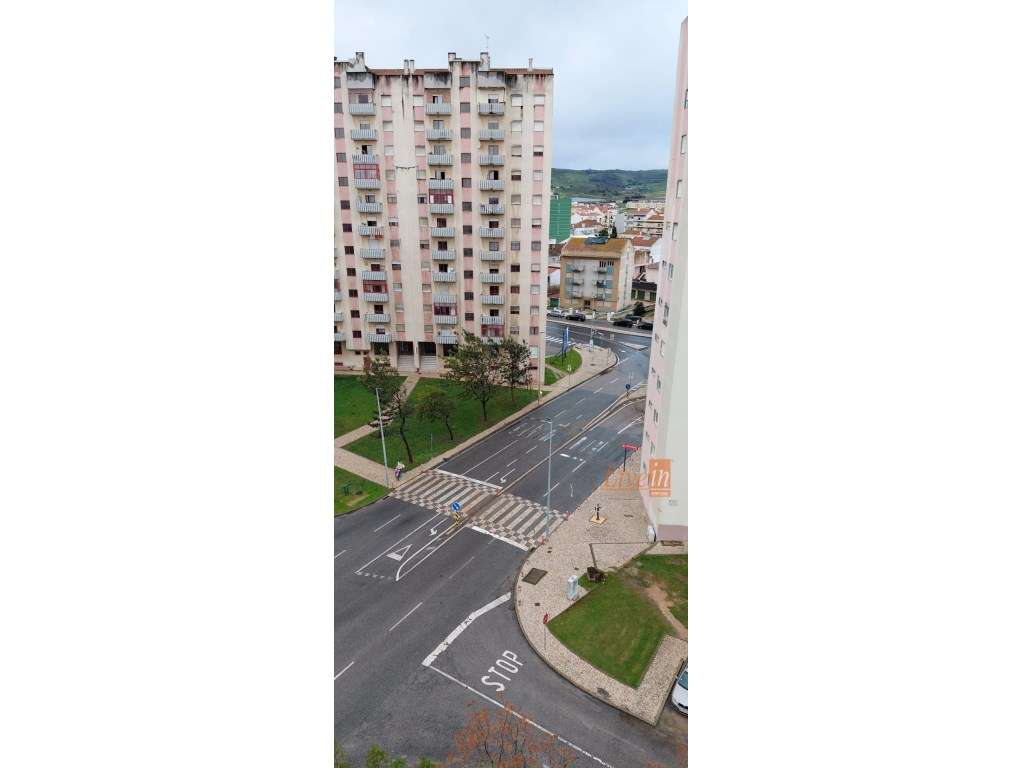 Apartamento T3 no Carregado - Grande imagem: 2/16