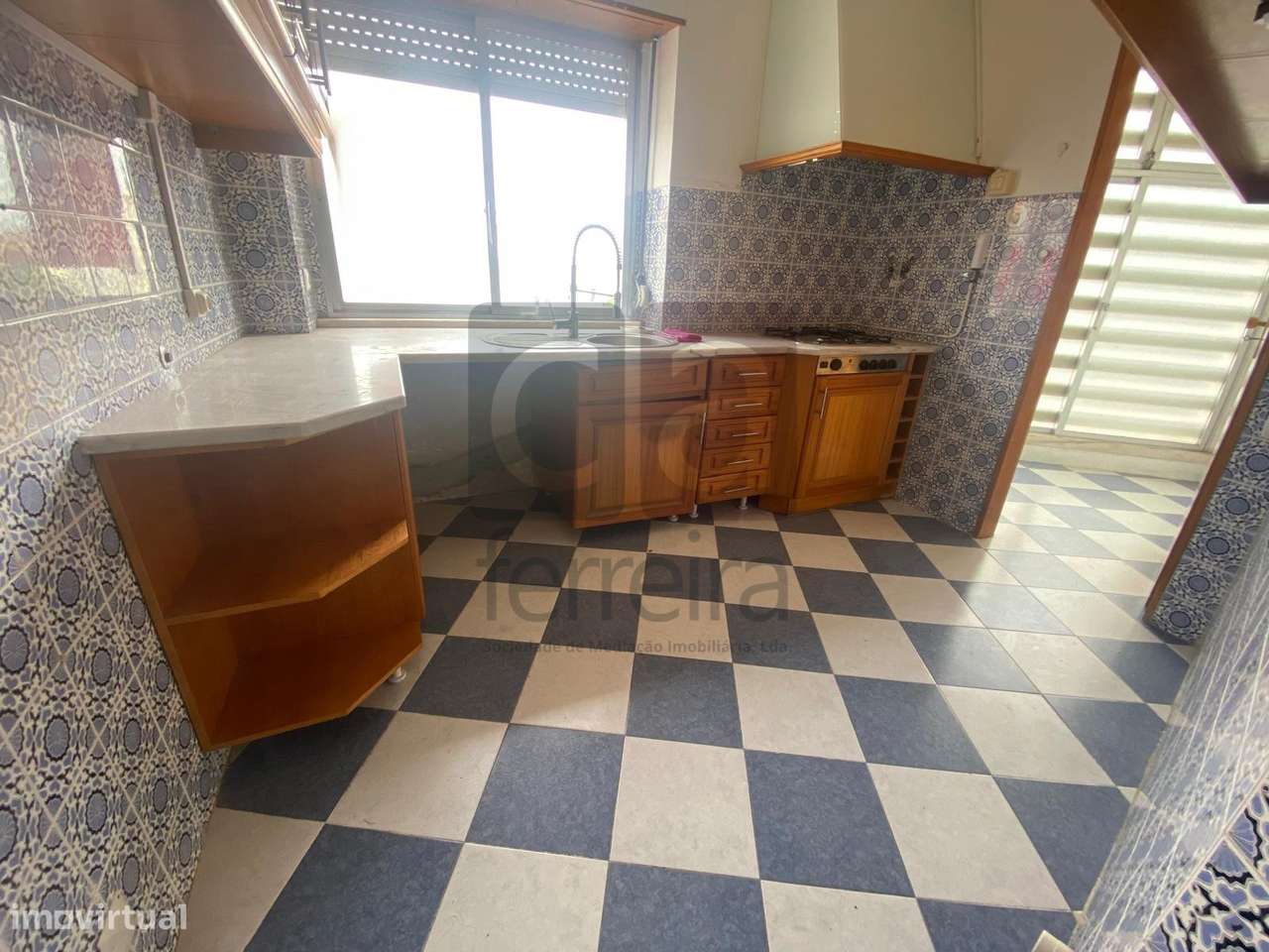 Apartamento T2 em Santarém  junto ao Shopping!-2