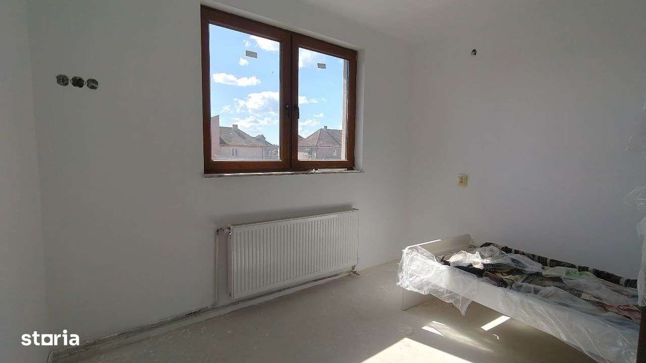 Casa Solida S+P+E / Constructie din Caramida, 669mp Teren - Titulescu-8