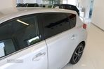 Toyota Auris 1.4 D-4D Com. +P.Techno+P.Sport - 13