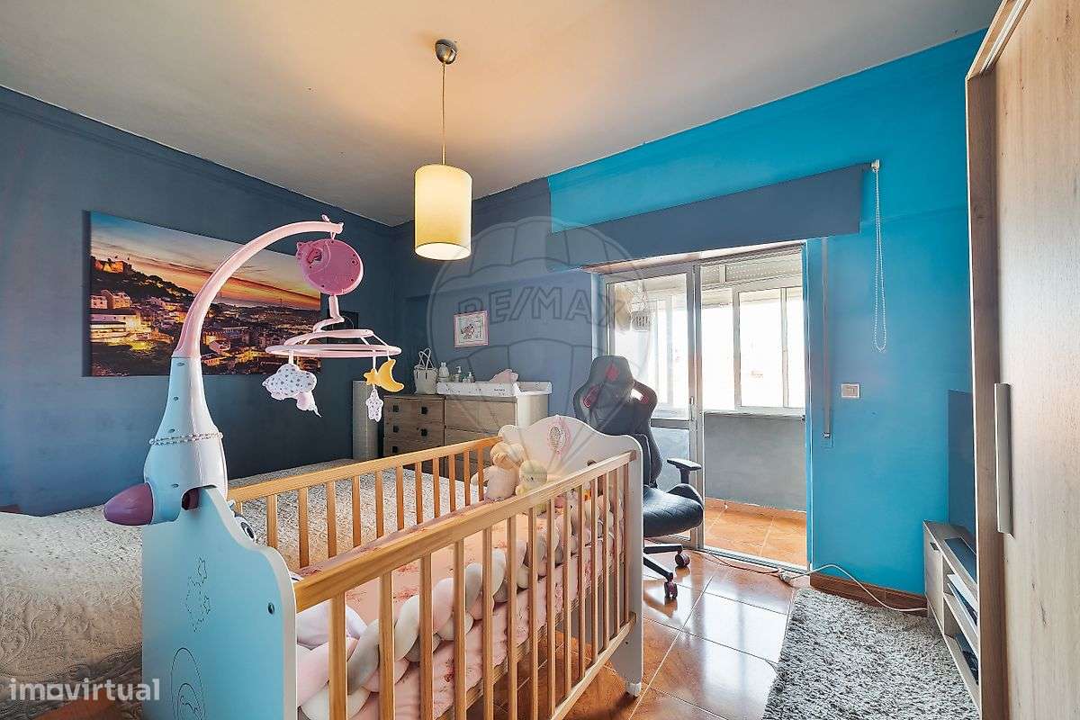 Apartamento T2 para venda na Cruz de Pau, Amora.-16