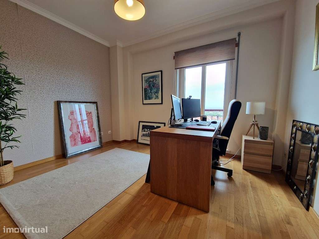 Apartamento T3 em Sesimbra com boas áreas-31