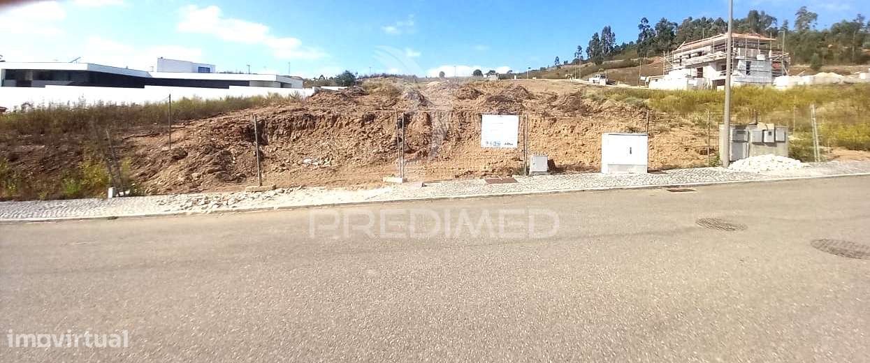 Moradia V4, em construção com piscina, Constância. - Grande imagem: 3/14