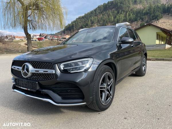 Mercedes-Benz GLC 300 d 4Matic 9G-TRONIC AMG Line Plus - 12