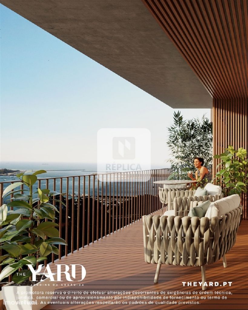 Penthouse T3 Duplex aos Jardins da Arrábida com Vistas de Rio e Mar