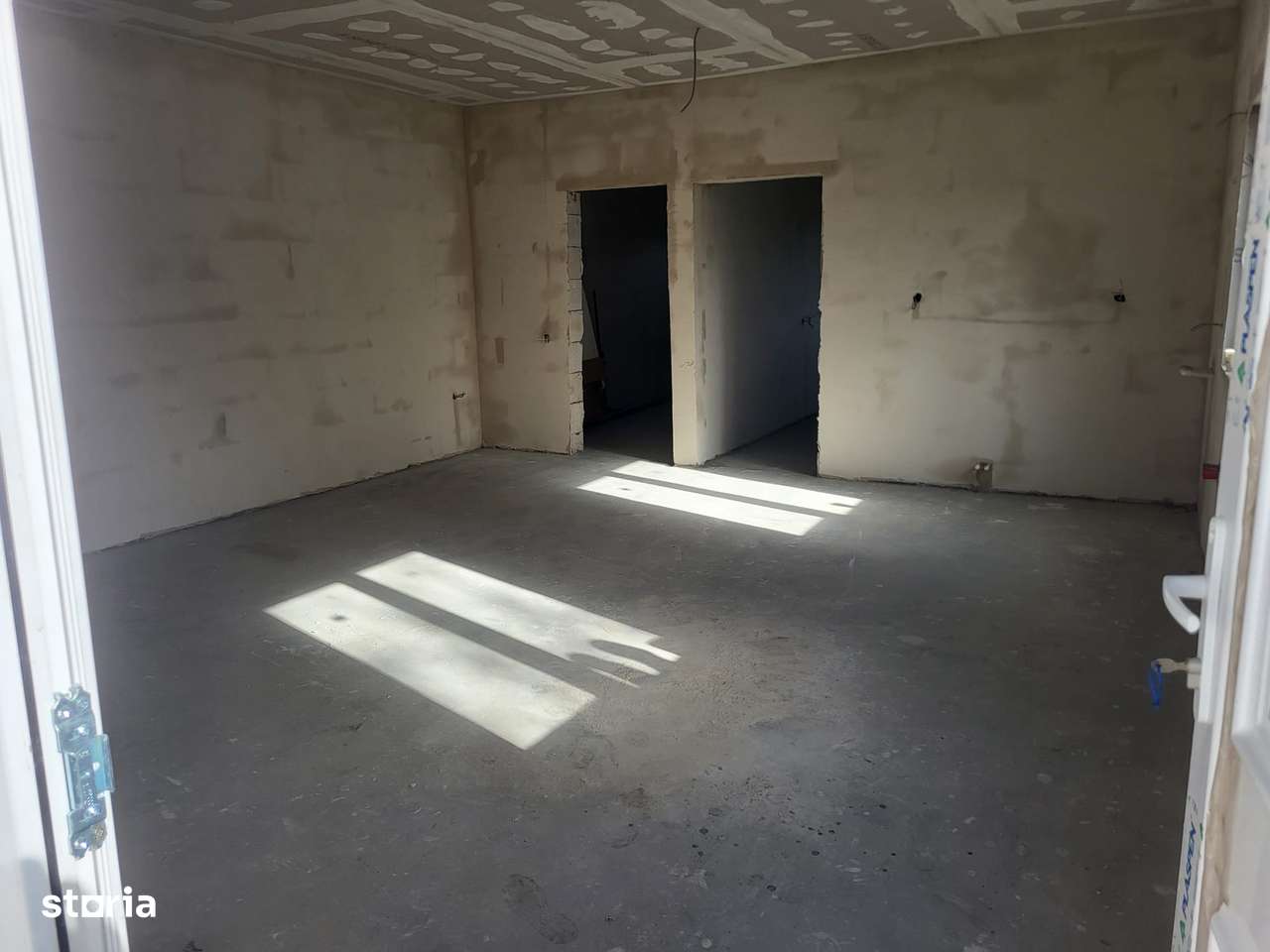 Casa la alb, 65000 mii la cheie 80000-1