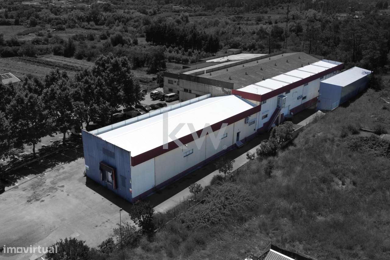 Armazém para Venda junto ao nó da A1 de Condeixa com 2 pisos - Grande imagem: 3/50