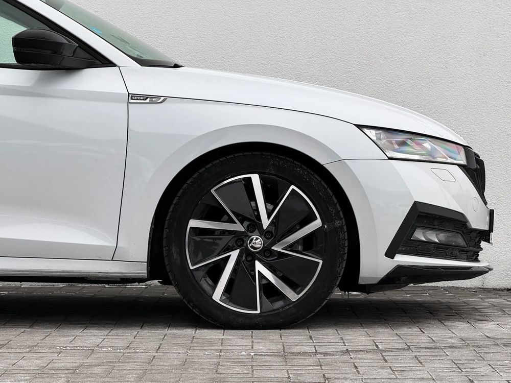 Skoda Octavia 2.0 TSI 4X4 Sportline DSG 190 KM — zdjęcie 4