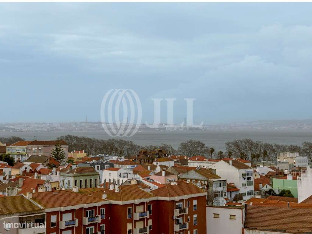 Apartamento T1, com varanda e estacionamento, no Barreiro-28