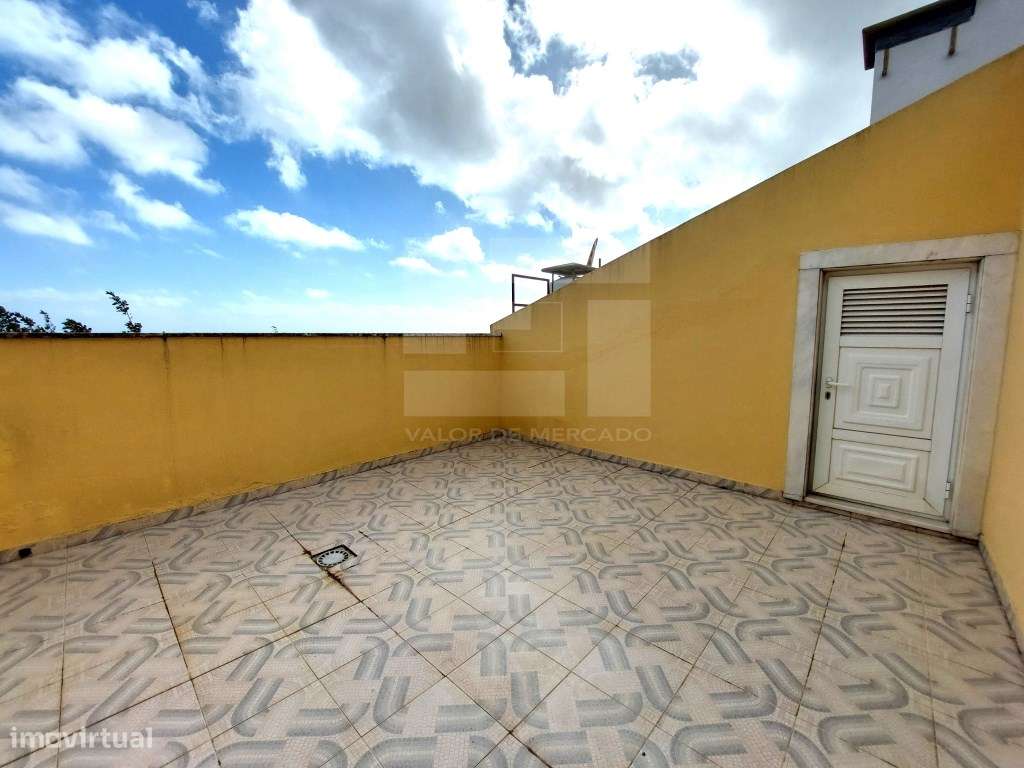 Moradia em banda à venda, t4 , Quinta Grande.-46