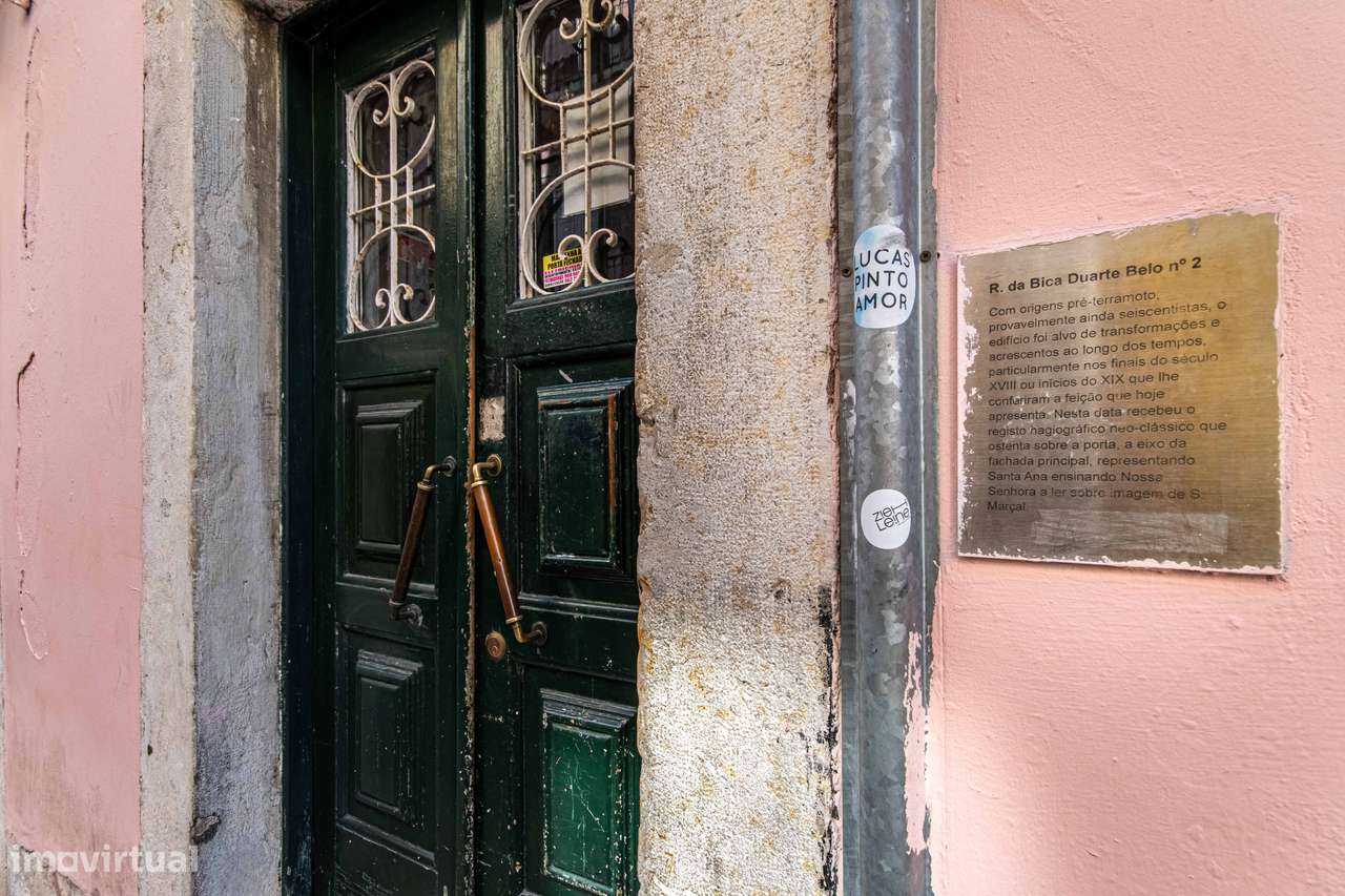 Charmoso apartamento T0 no icónico bairro da Bica, Chiado-14