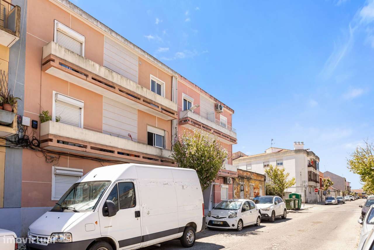 Apartamento T2, Moita-21