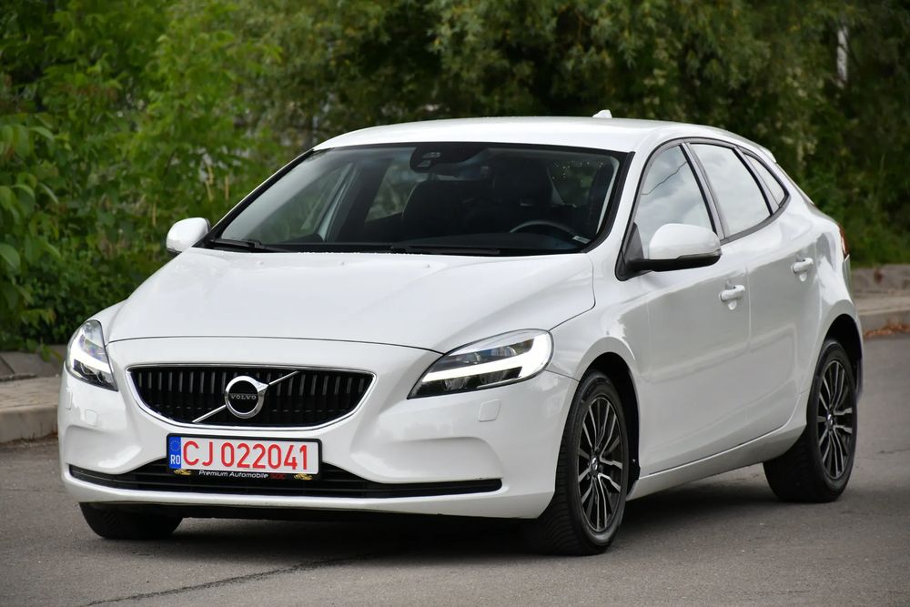 Volvo V40 D2 Summum 2016