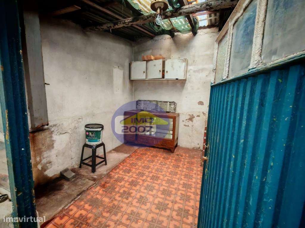 Moradia com 3 frações independentes-44