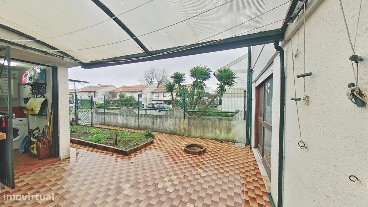 Moradia geminada junto ao NorteShopping - Senhora da Hora-13