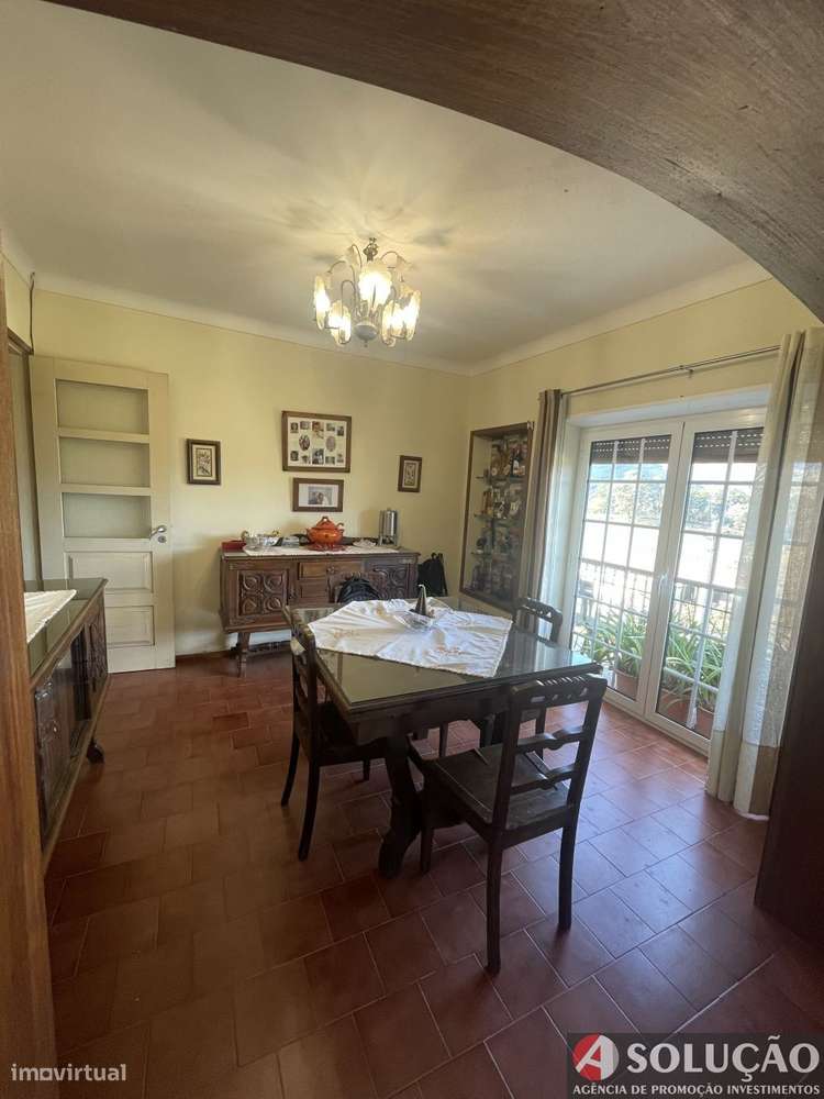 Moradia Isolada - Vistas desafogadas-24