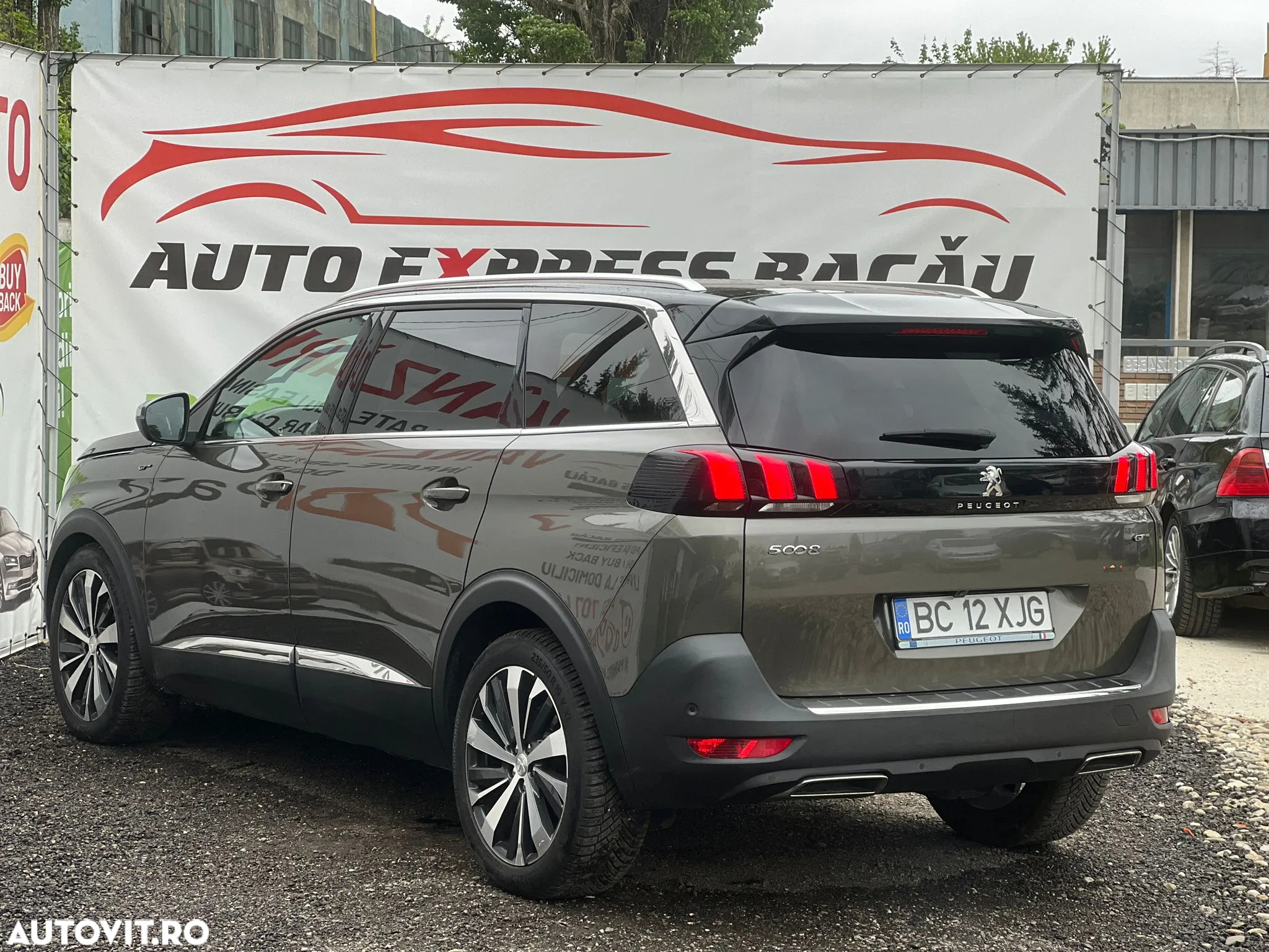 Peugeot 5008 2.0 BlueHDI EAT8 S&S GT - 3