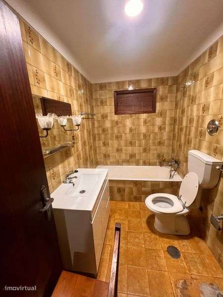 Arrendo casa com dois quartos água incluida - Grande imagem: 5/9