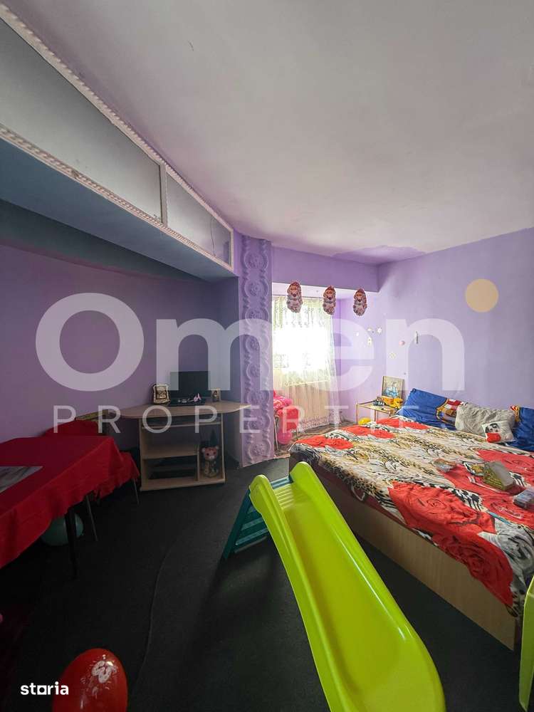 Apartament spatios, complet renovabil, zona Granicerilor-1
