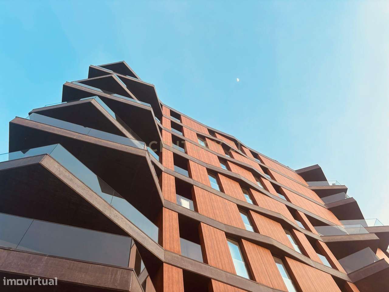 Apartamento T2 mobilado para arrendamento num local de excelência - Grande imagem: 2/29