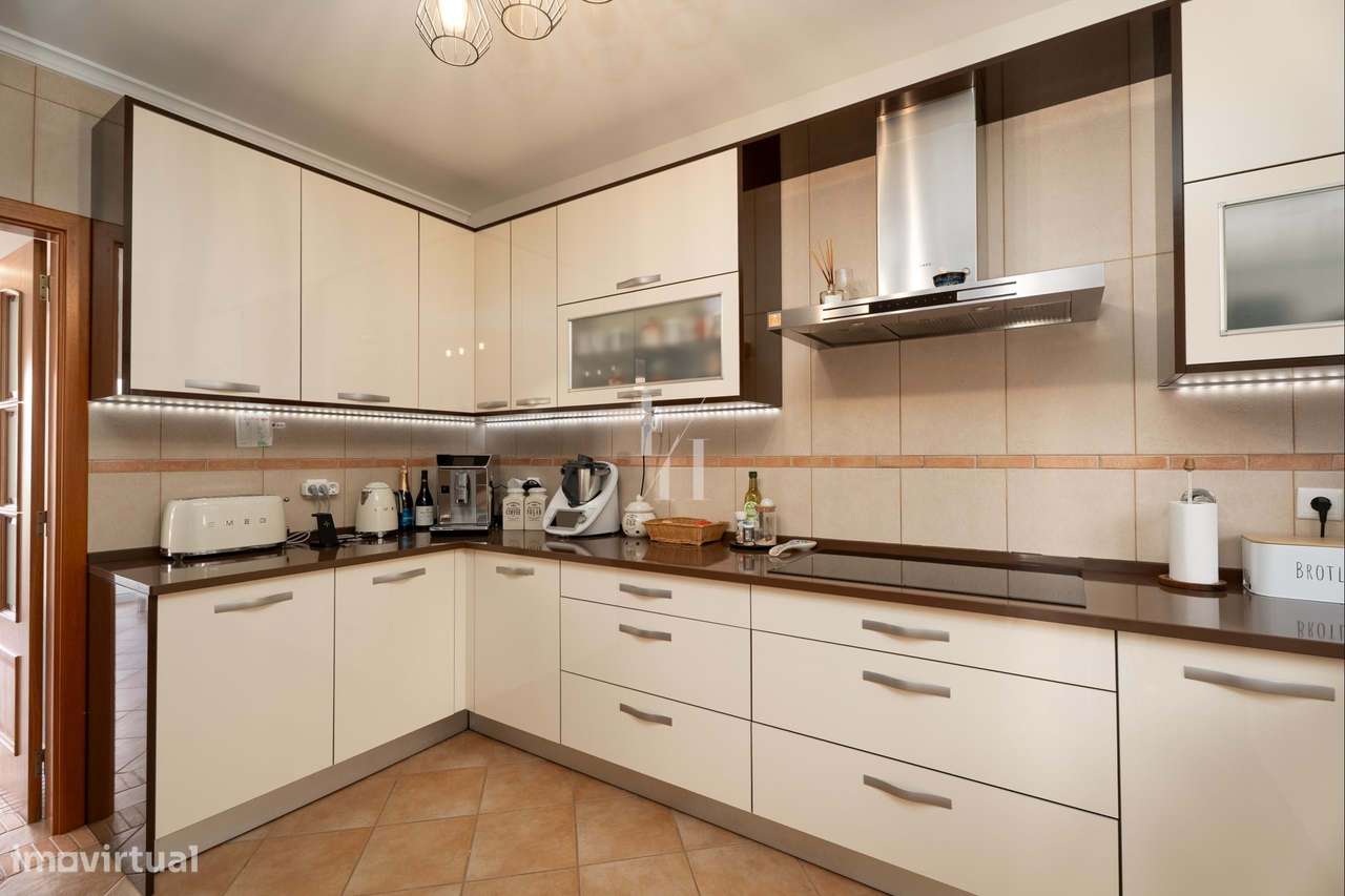 Moradia T3+1 com piscina privada à venda, em Vilamoura - Grande imagem: 5/40