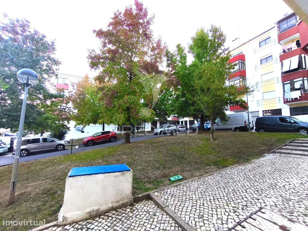 Apartamento T2 com Despensa e Arrecadação | Amadora | Mina de Água - Grande imagem: 2/37