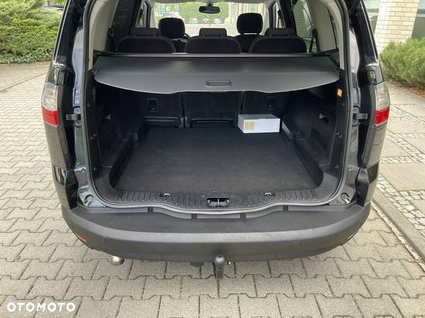 Ford S-Max - 9