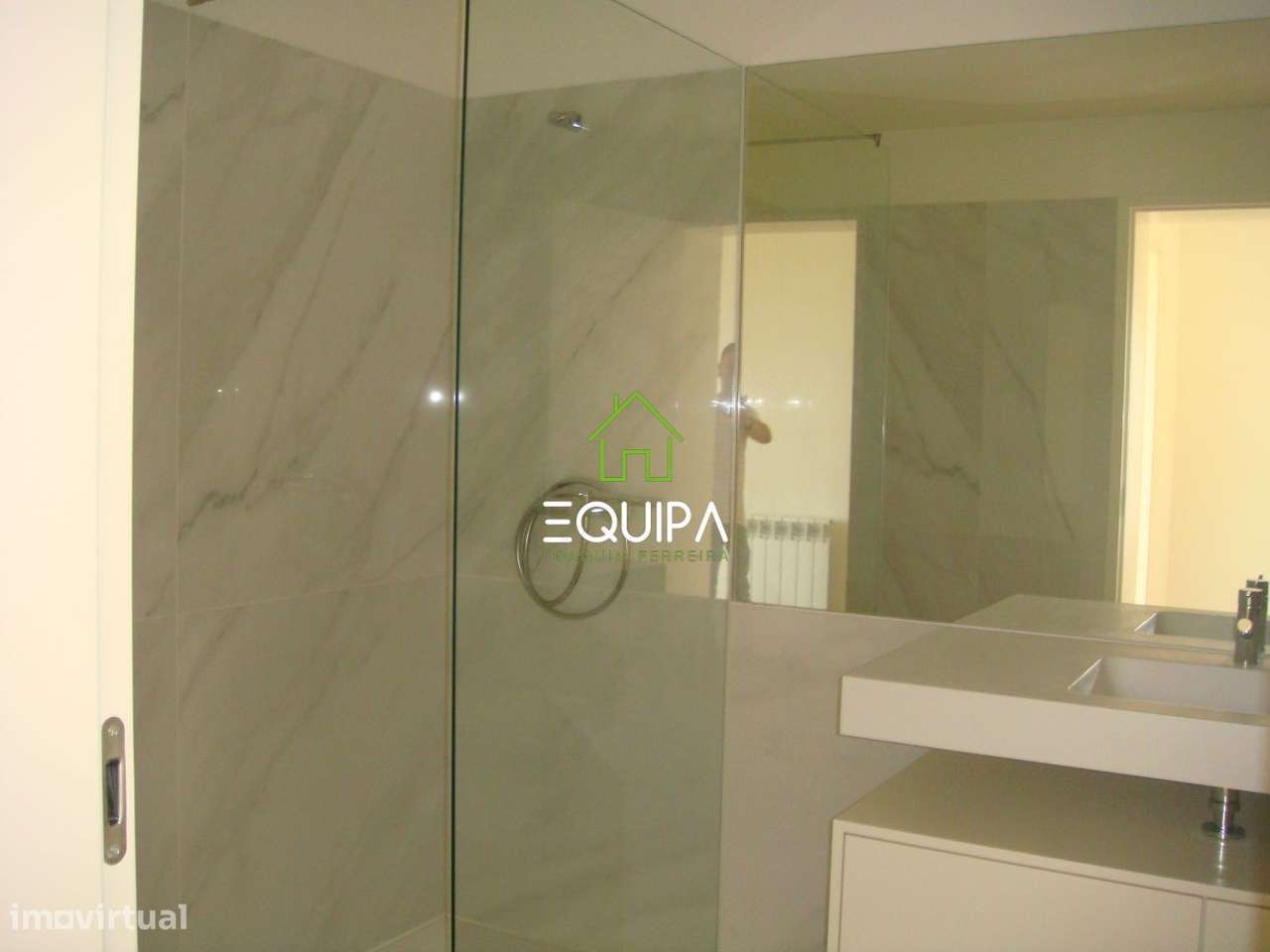 Apart. T-1, novo, no ultimo piso, com terraço e vistas para o Estádi-23