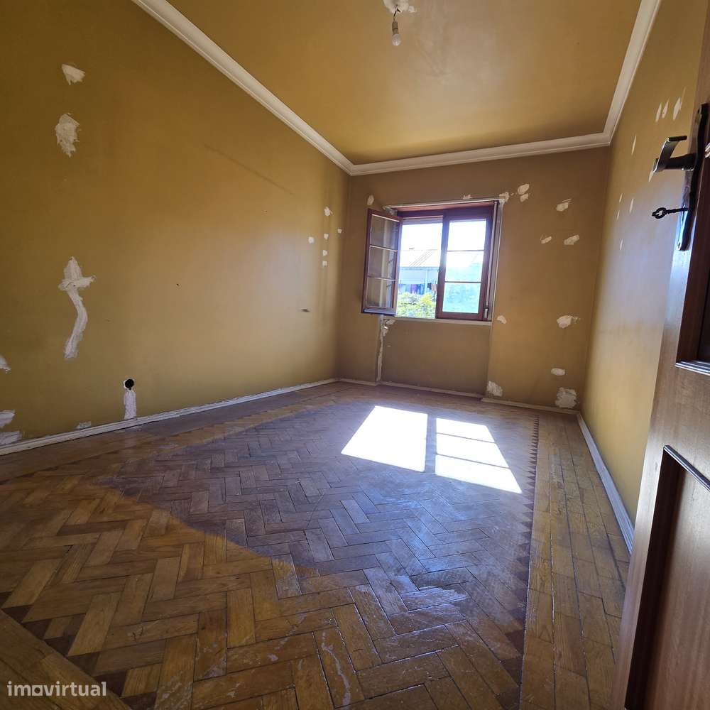 T4/T3 Renovado no Bairro do Liceu-45