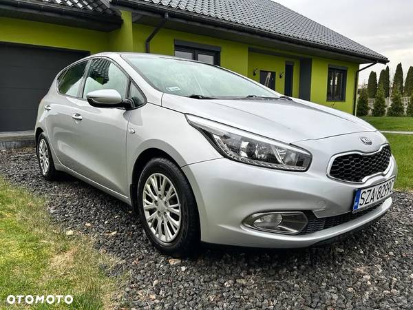 Kia Ceed Cee'd 1.6 CRDi L - 4