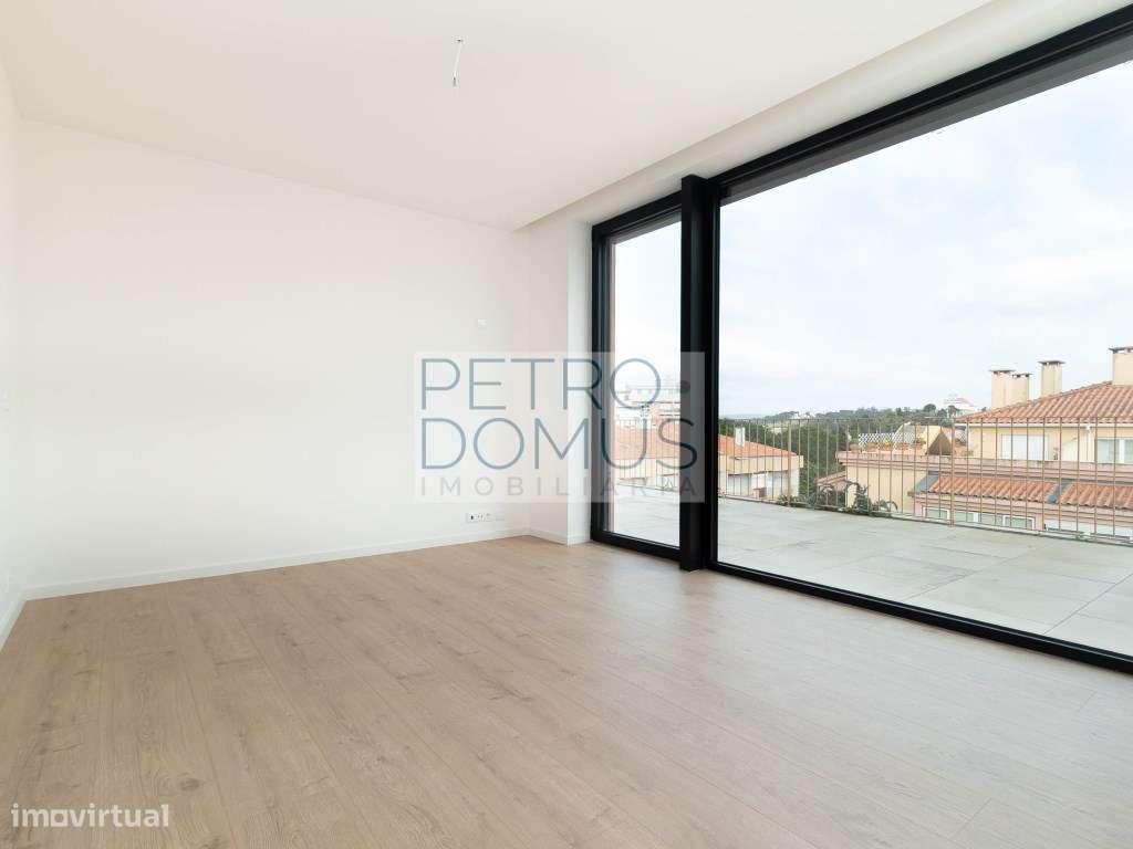 APARTAMENTO T4 COM TERRAÇO - CENTRO DE LEIRIA-24