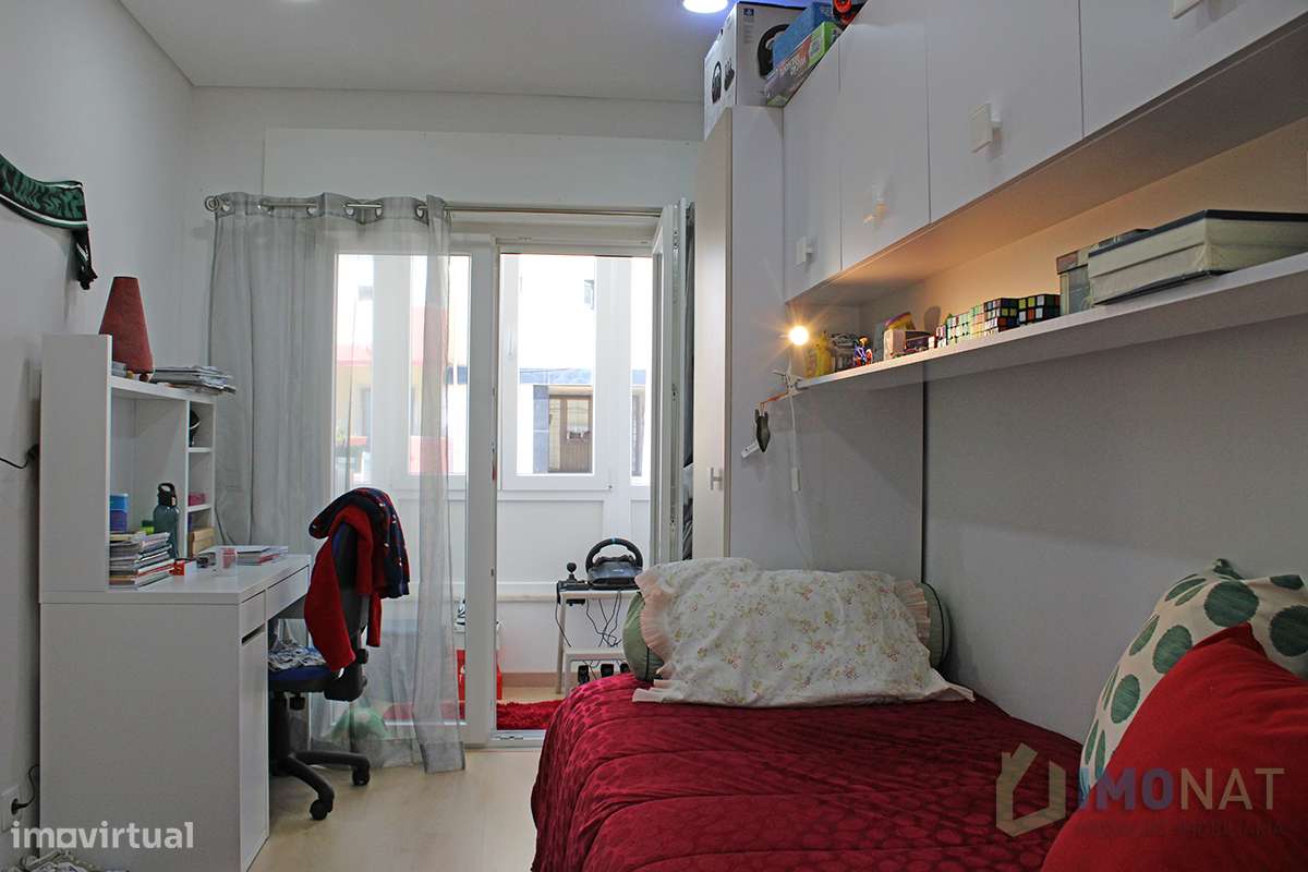 2 Apartamentos ,  T 2 + T 1-16