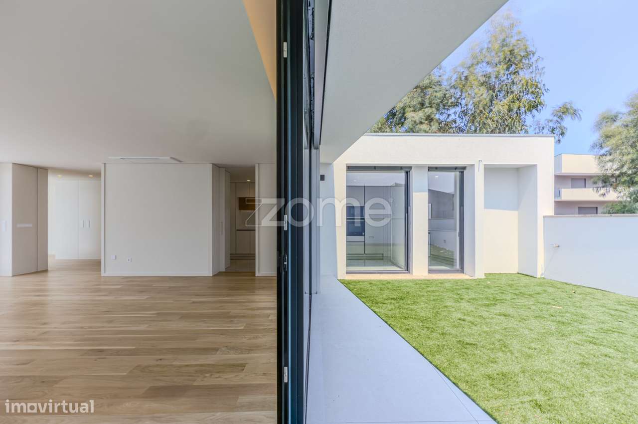 Moradia T4 com piscina aquecida na praia da Madalena - Grande imagem: 2/55