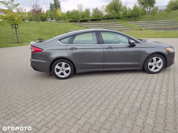 Ford Mondeo - 17