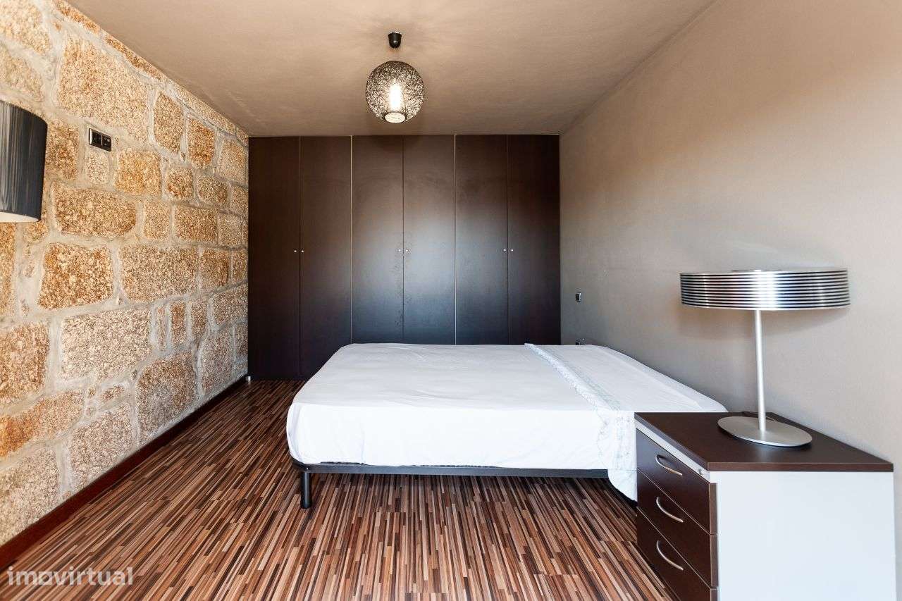 Moradia com Piscina e Campo de Ténis-10