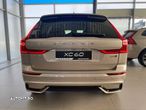 Volvo XC 60 B4 MHEV AT AWD Plus Dark - 6