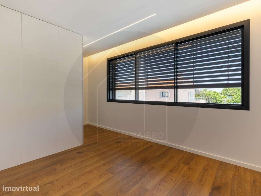 Moradia T4 com Piscina, design moderno, em Vila Nova de Gaia-24