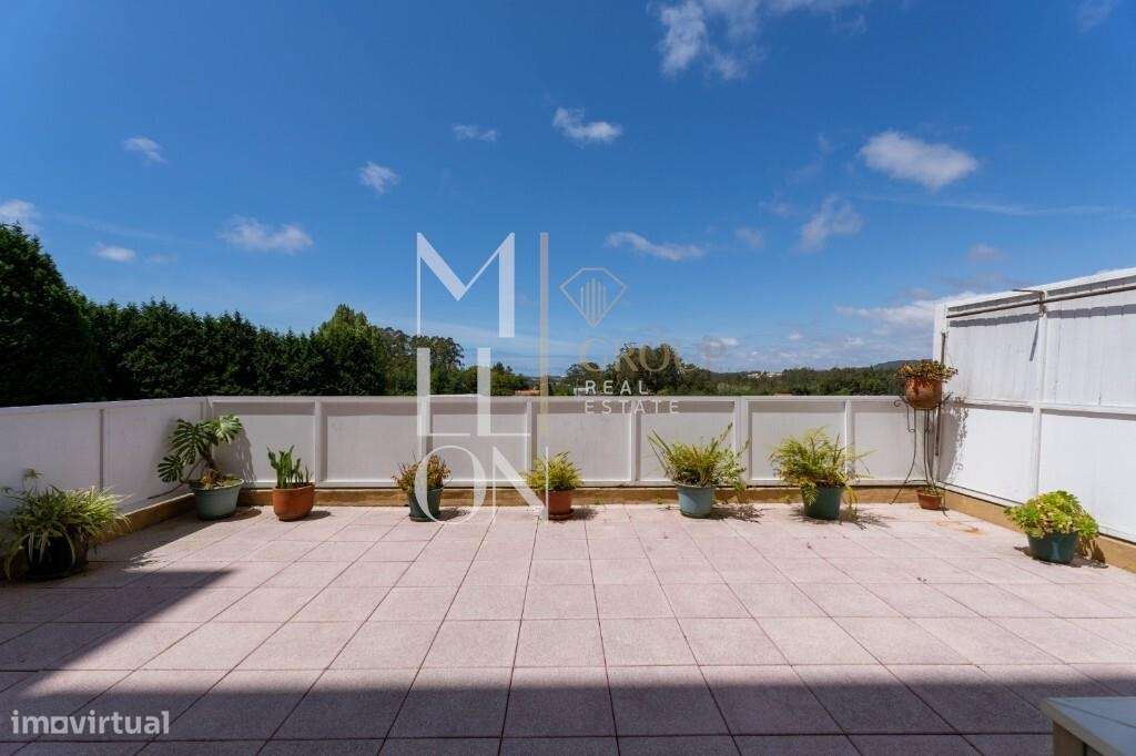 APARTAMENTO T3 COM 120M2 EM GRIJÓ-7