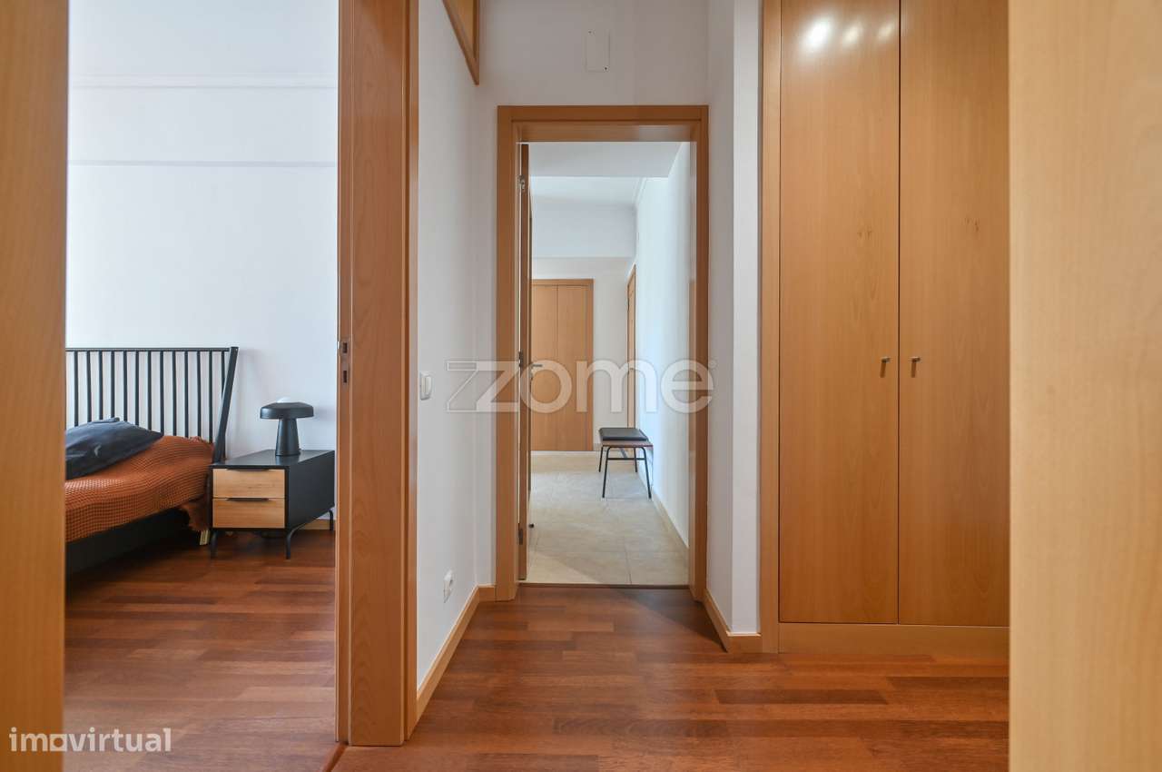 Apt T3 totalmente renovado no centro de Lisboa, junto à Gulbenkian-37
