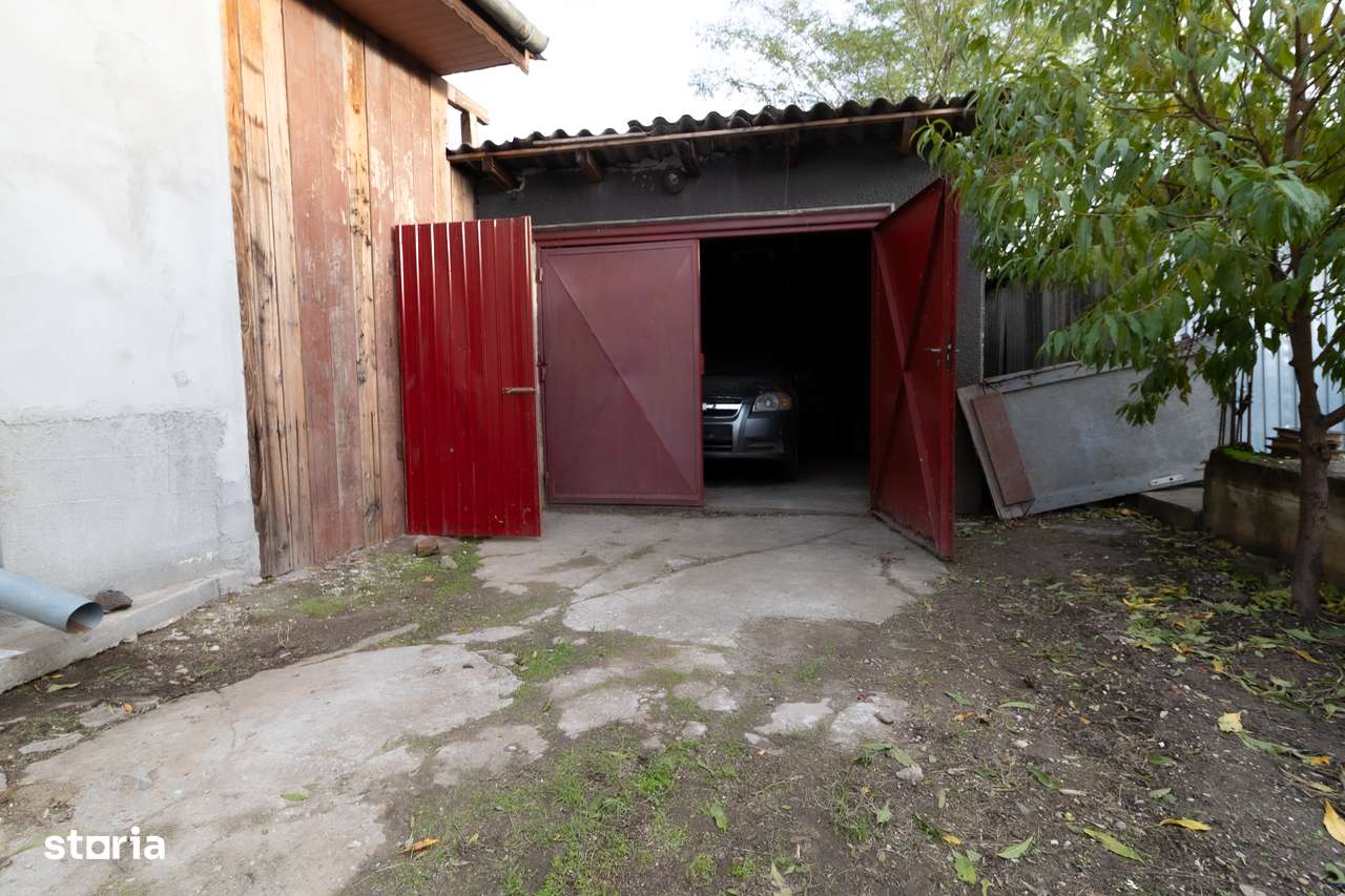 Ocazie-Casa de renovat. 8 camere langa Oltenita-Lac in spatele curtii.-16