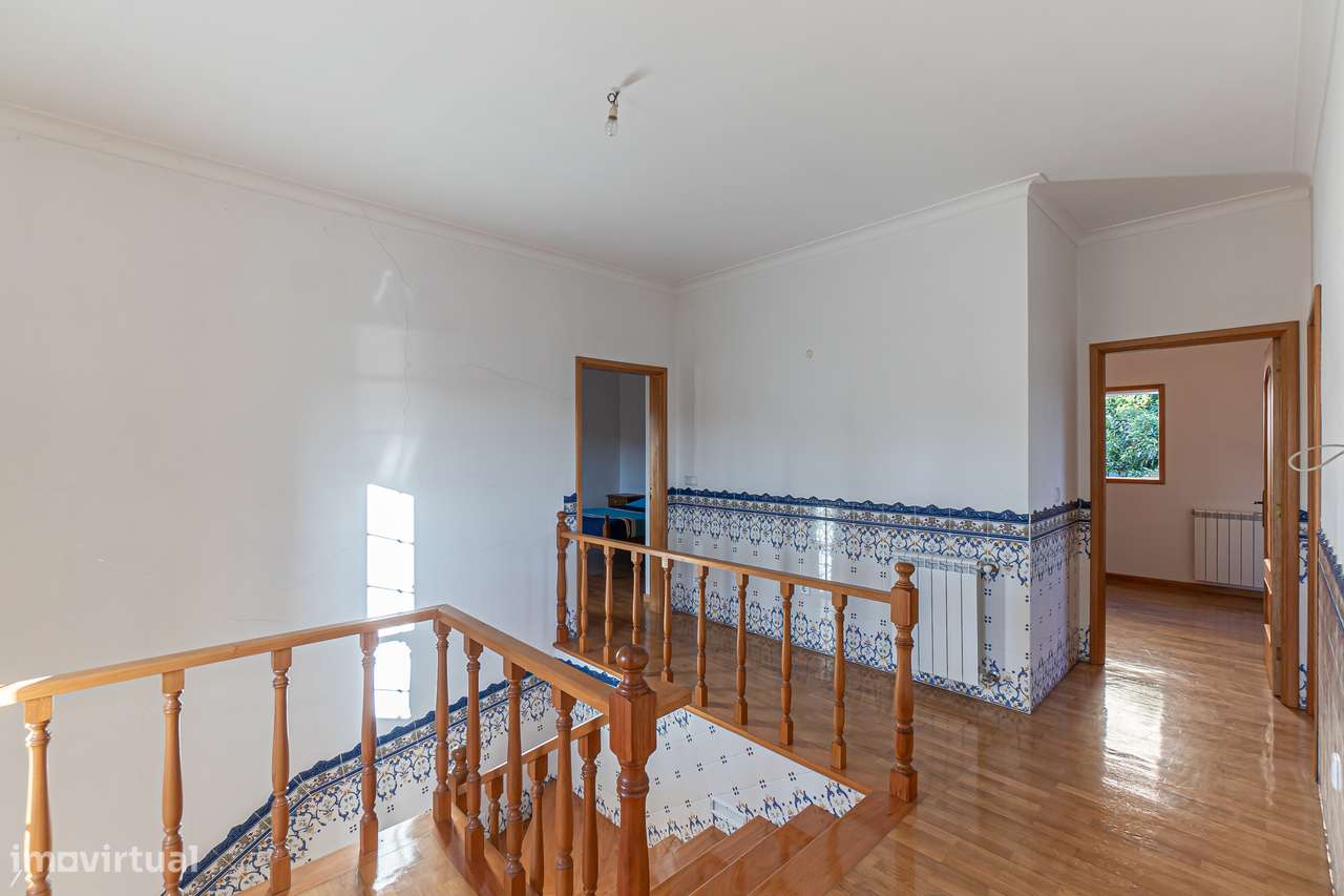 Moradia independente no centro de Alpendurada-24