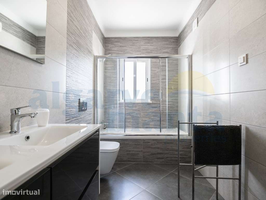 Exclusivo Algarve Manta Properties!
Moradia T4 com Estacionamento ...-37