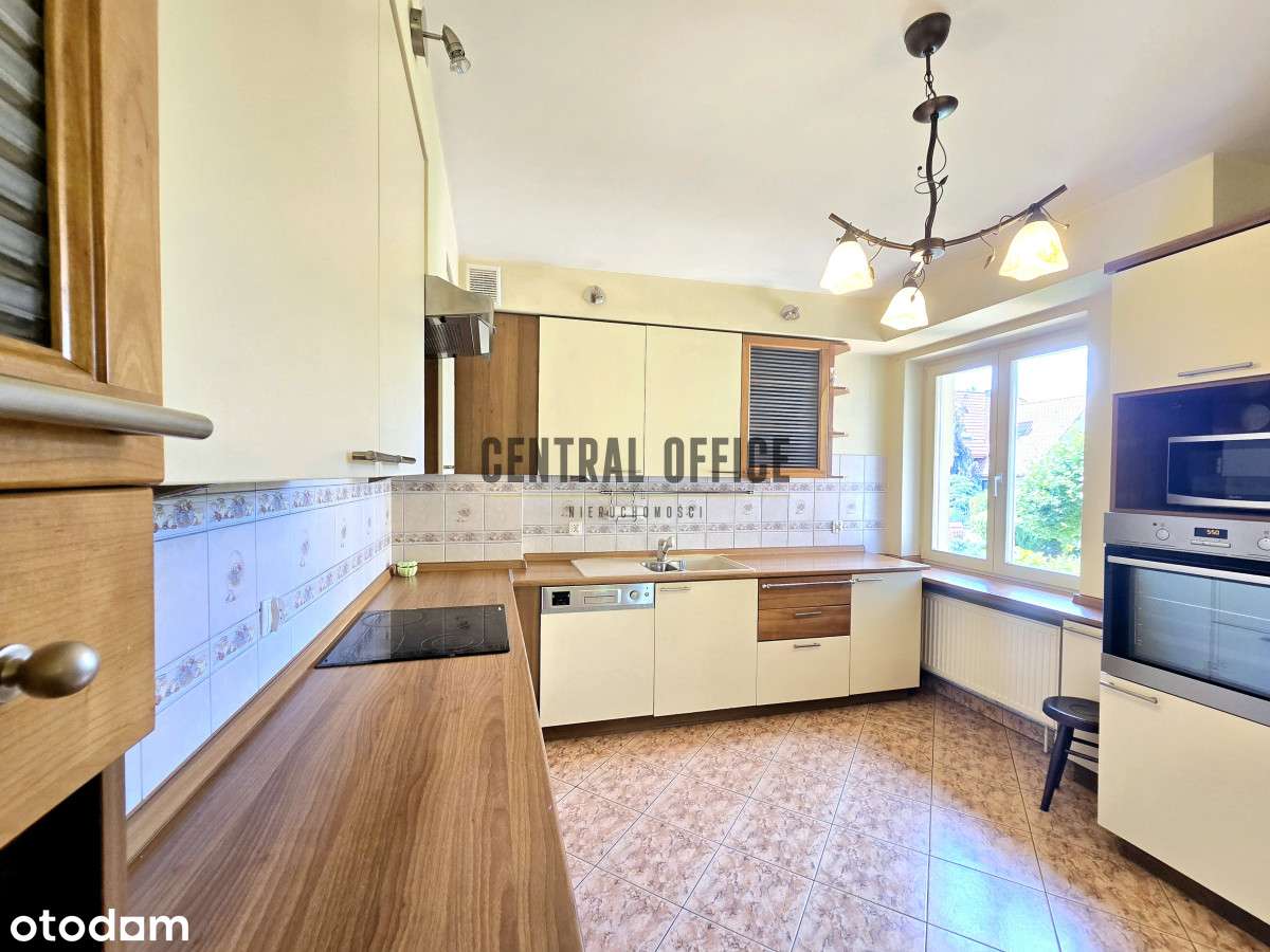 Piękny dom z możliwością podzielenia na 2- Słocina-15