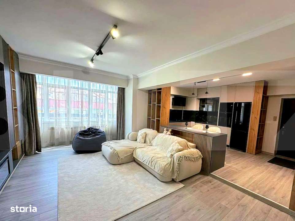 Apartament premium 4 camere, etaj 1, complet renovat, zona Piata Mare - Imagine principală: 1/9