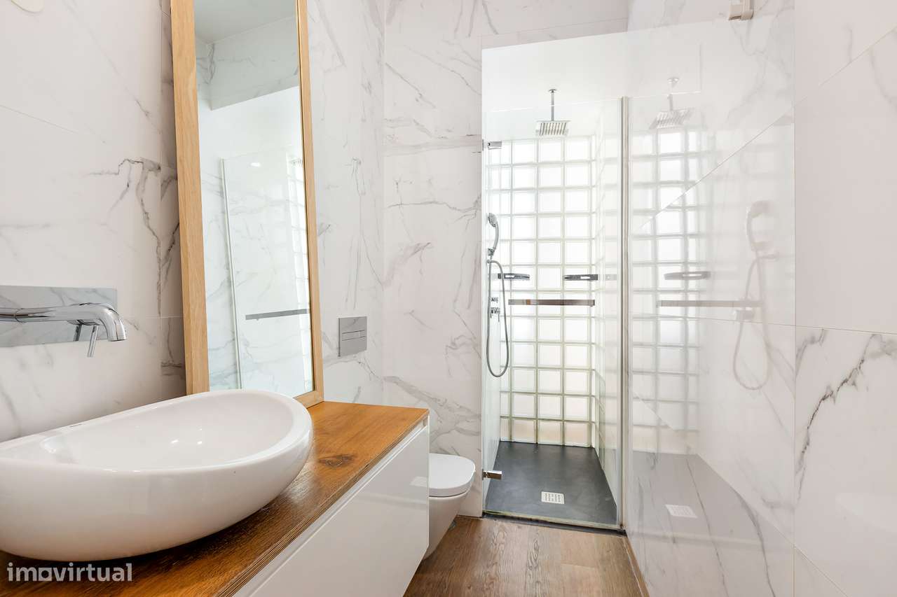 Apartamento T3 Totalmente Remodelado | Penha de França-19